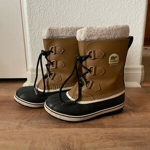 Sorel Kids Snow Boots Size 3